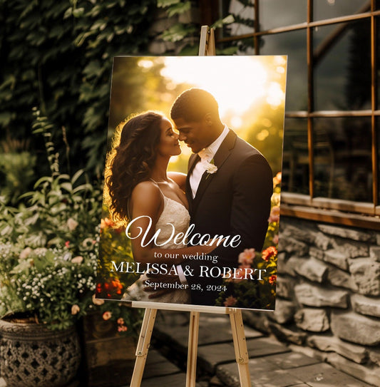 Custom Photo Wedding Welcome Signage with an Easel - Custamazegifts.com