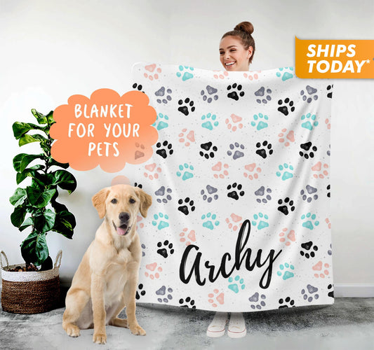 Custom Pet Blanket, Personalized Blanket with Your Pets Name - Custamazegifts.com