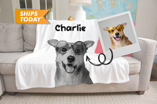 Personalized Black and White Photo Blanket with Your Pet - Custamazegifts.com