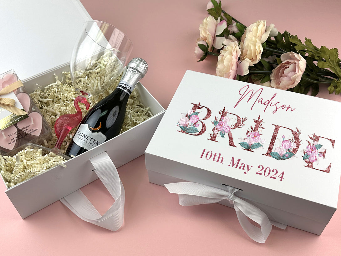 Bridal Party Box, Personalized Wedding Gift Box - Custamazegifts.com 