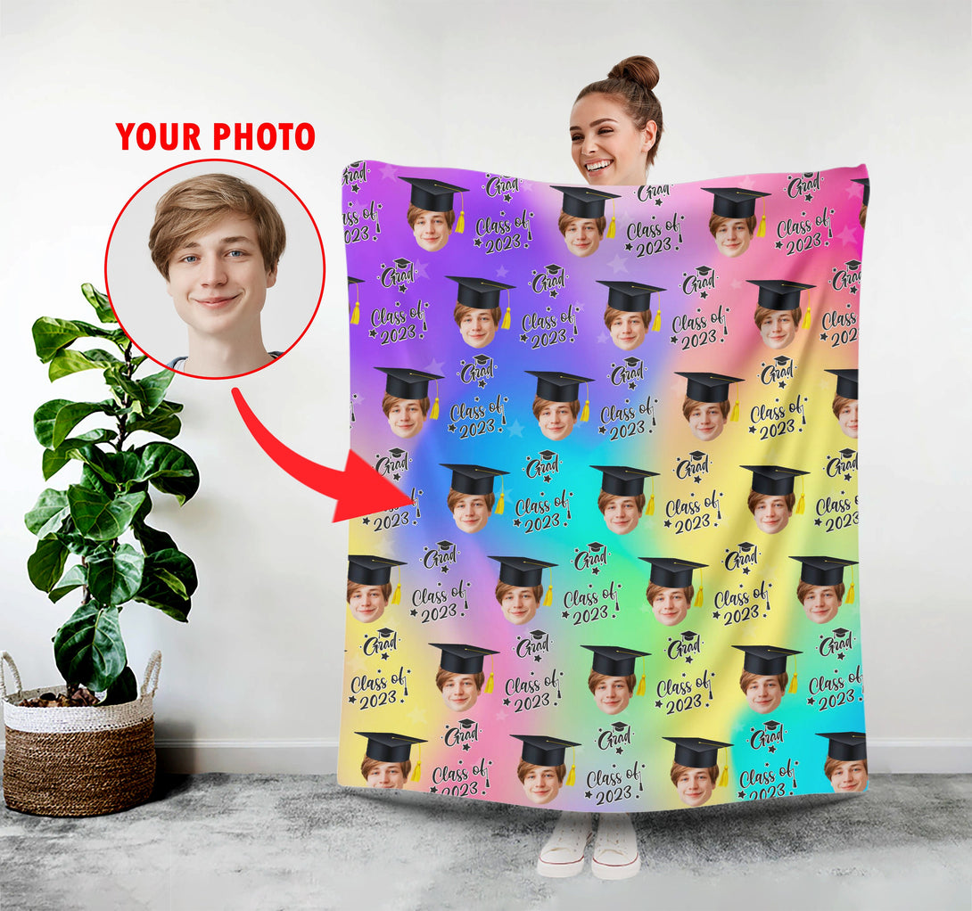 Graduation Blanket, Grad Personalized Face Blankets - Custamazegifts.com 