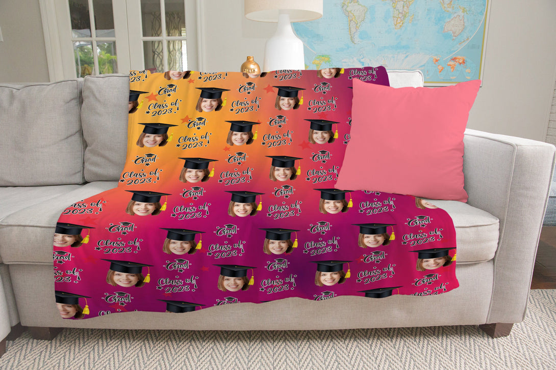 Graduation Blanket, Grad Personalized Face Blankets - Custamazegifts.com 